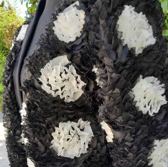 OO LALA women's black with white cardigan sweater SIZE LARGE - Picture 4 of 16